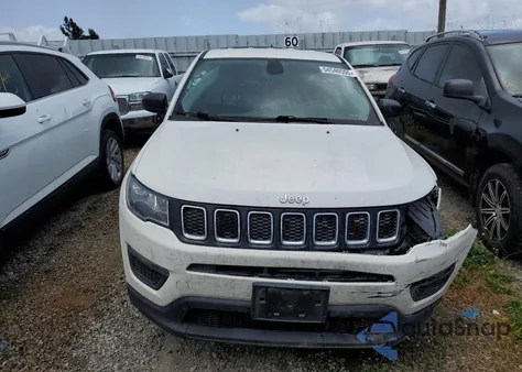 2020 Jeep Compass Sport из США, поврежденный, VIN 3C4NJDAB4LT167012